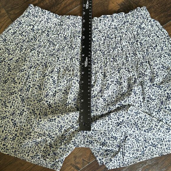 Madewell Smocked Pull-On Shorts in Florentine Floral Womens Medium Blue Airy - Picture 5 of 12